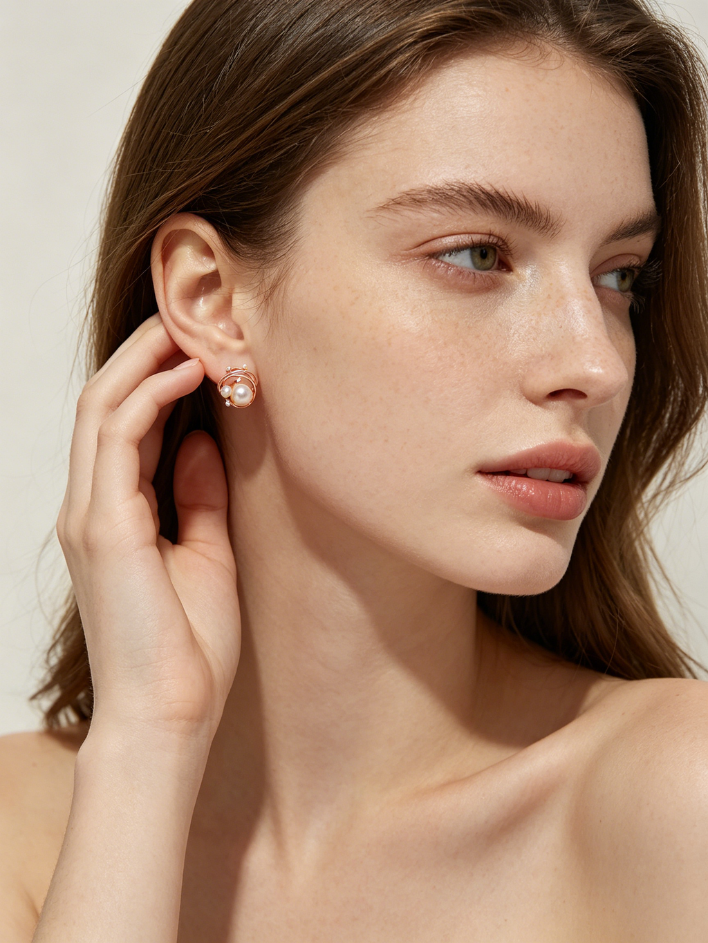 Irregular Twisted Wire Multi Pearl Stud Earrings